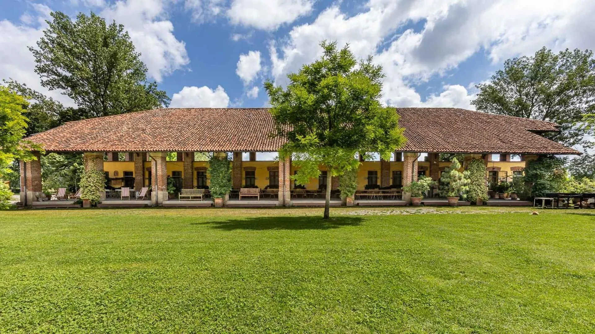 Cascina Gaggioli Villa Milan 0*,  Italy