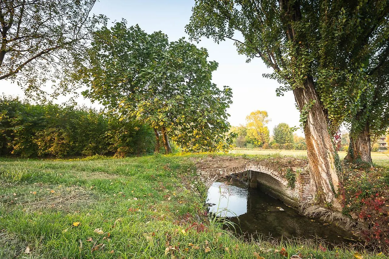 Cascina Gaggioli Villa Milan Italy